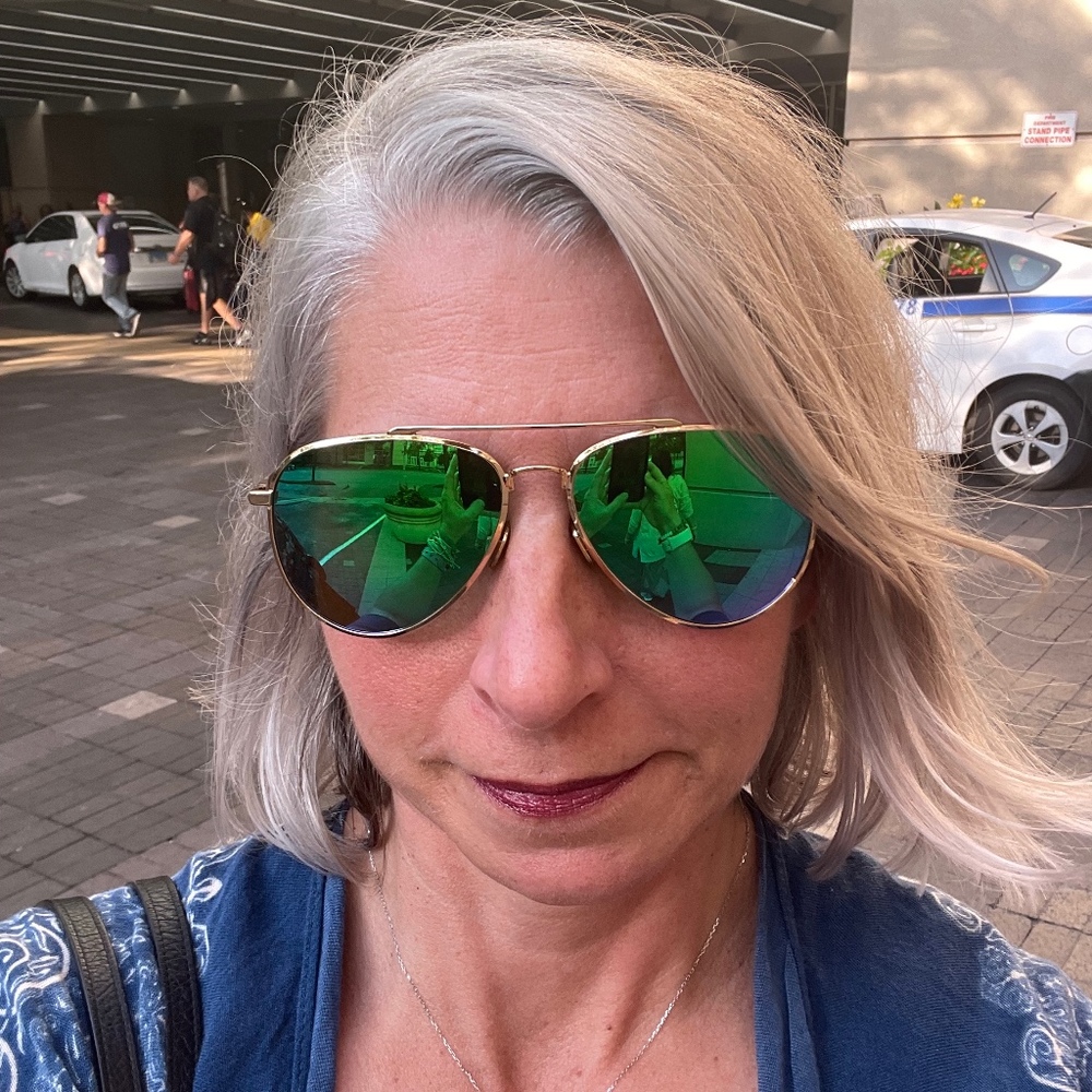 Meet your Posher, Dawn